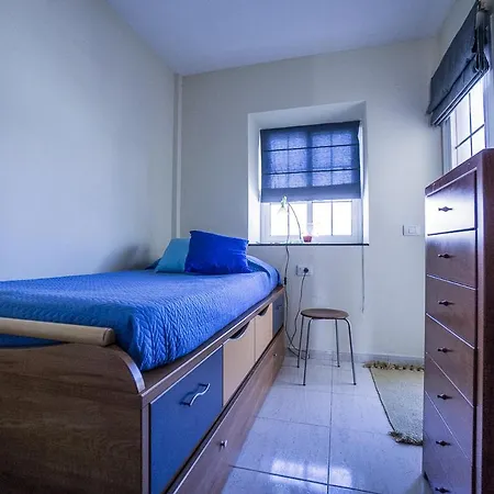 In בית אירוח *